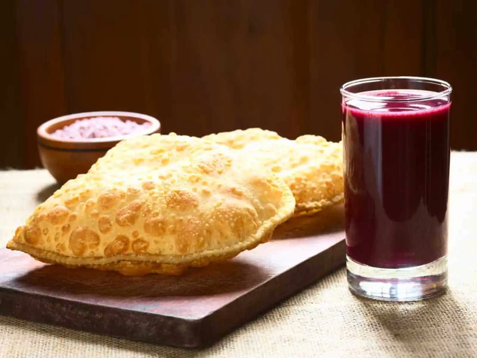 Api con Pastel: La cocina tradicional boliviana en su máxima expresión